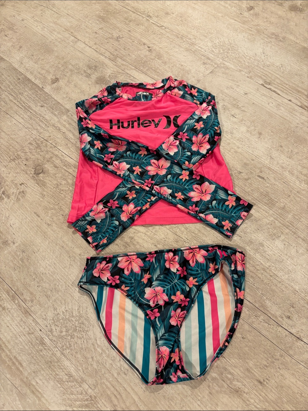 Hurley Girls' Hot Pink Floral Long-Sleeve Rash Swim Set